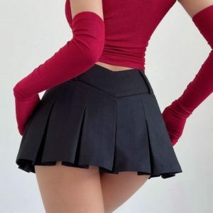 V-Shaped College Mini Skirt in Y2K Fashion - Cute Coquette Style