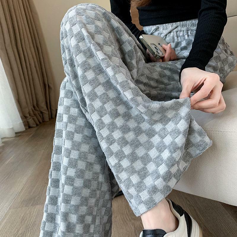 Y2K Checkered Sweatpants for Grunge, Coquette, and Emo Aesthetic Styles