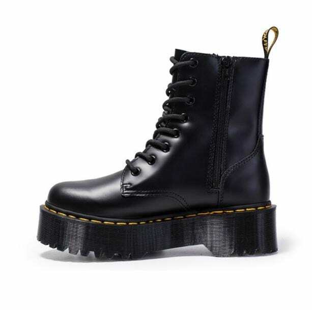 Y2K Fashion Chunky Boots for Grunge, Coquette, and Emo Aesthetics