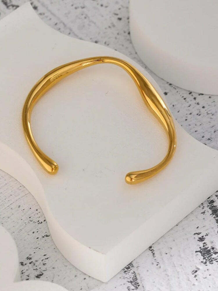 Y2K Fashion Gold Bangle Bracelet - Coquette Aesthetic Jewelry Accessory