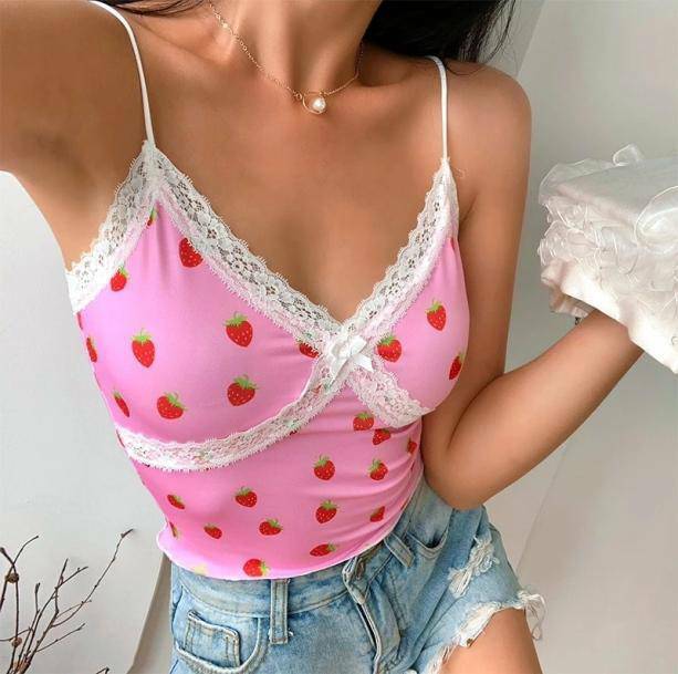 Y2K Fashion Strawberry Crop Top - Cute Coquette Aesthetic Tee