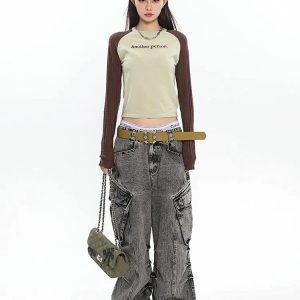 Y2K Grunge Style Distressed Cargo Jeans with Oversized Pockets