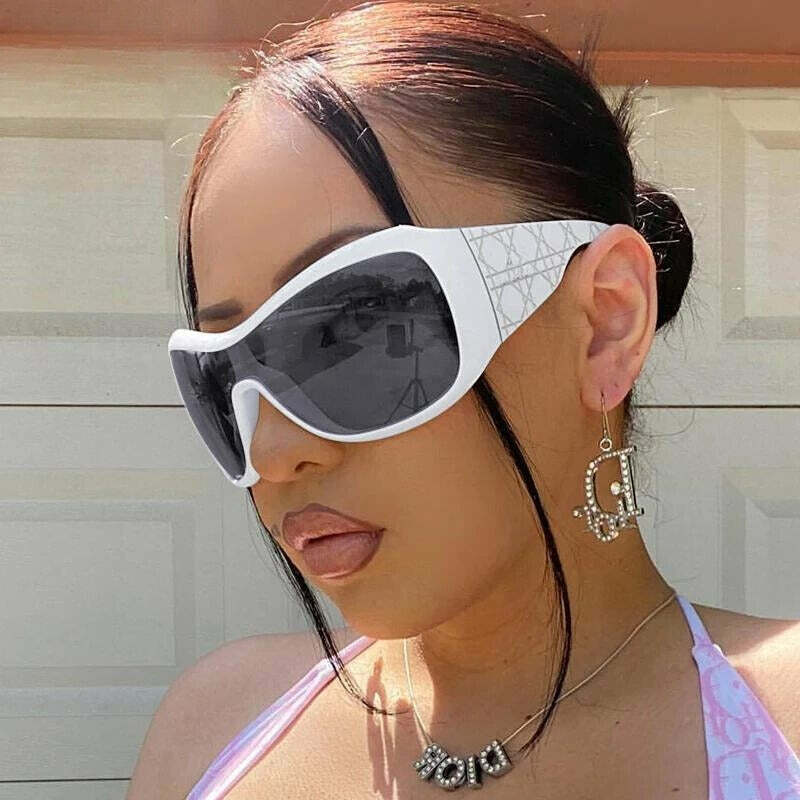 Y2K Oversized Shield Sunglasses for Coquette and Grunge Aesthetic Styles